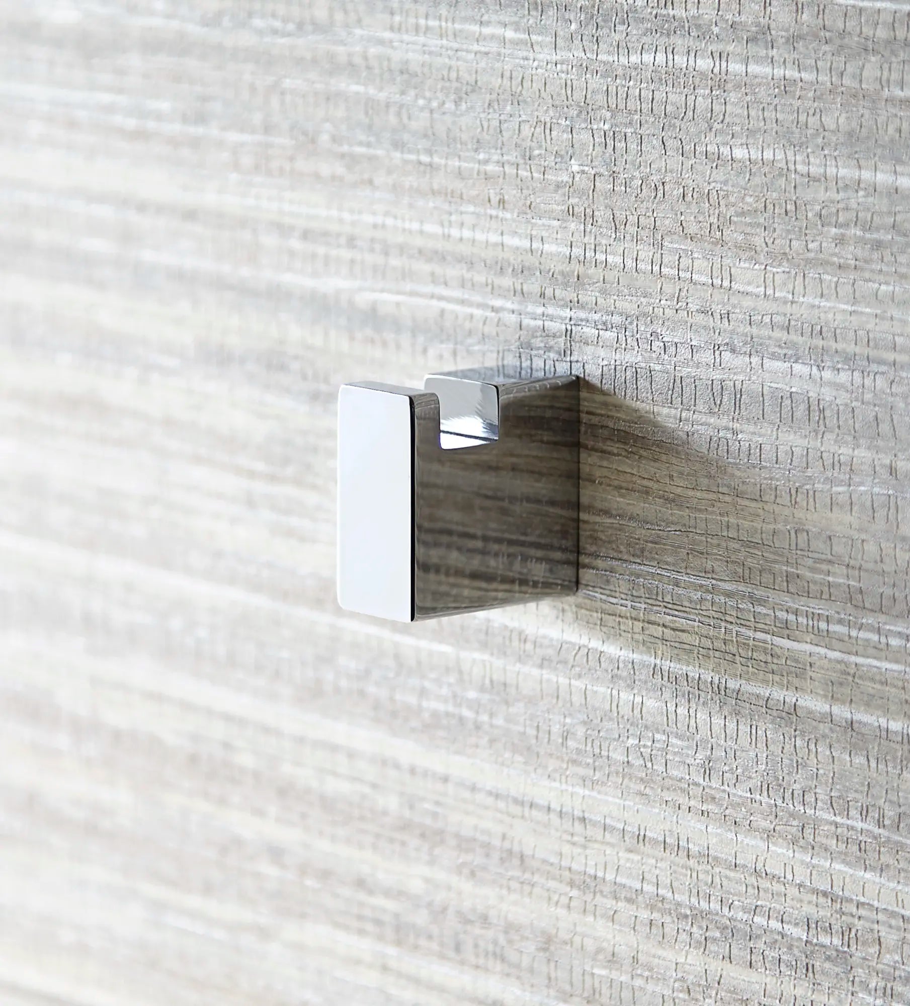 Rem Towel Hook // POLISHED CHROME // 40506_B_D35100210100_0_CDNwebp.webp