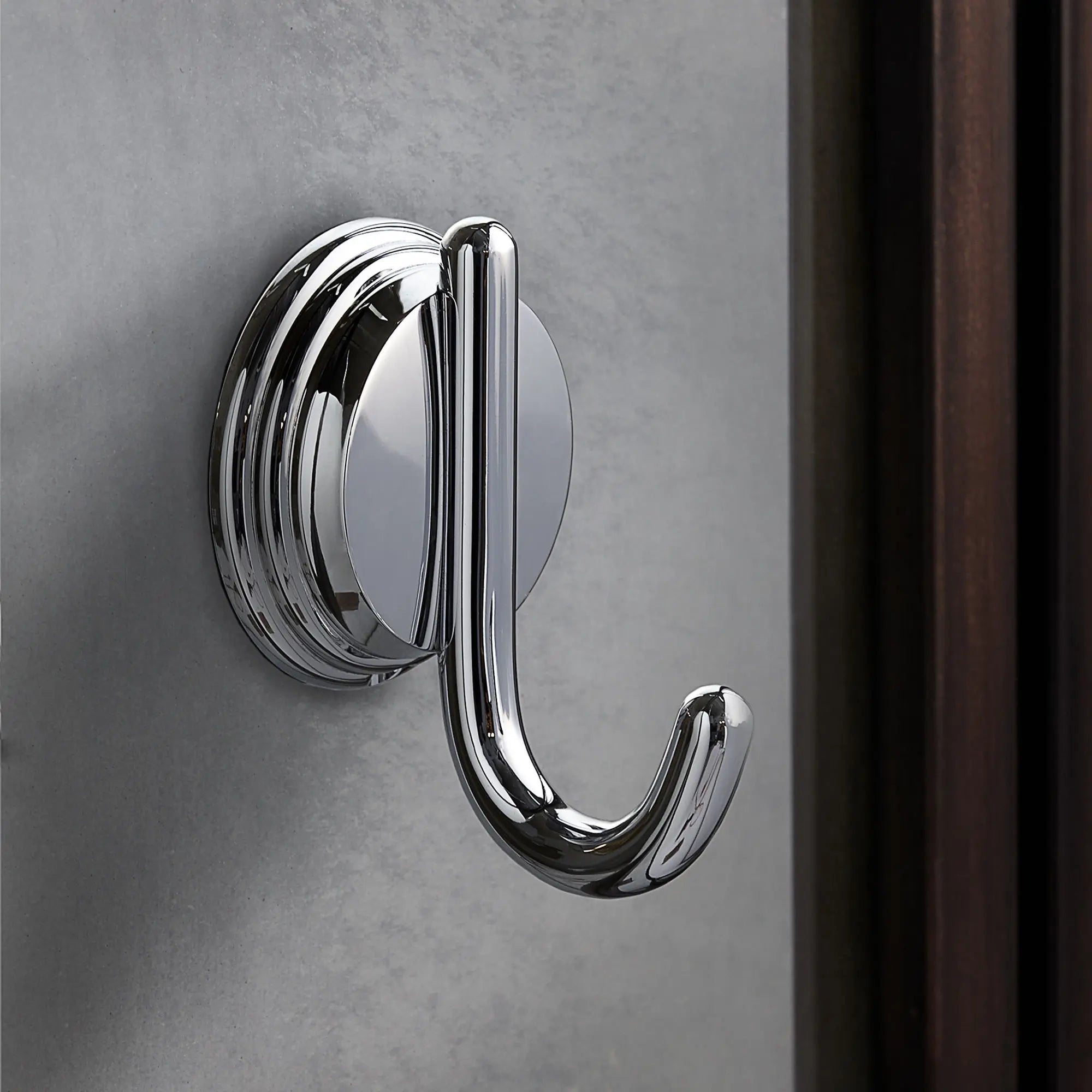 Ashbee Towel Hook // POLISHED CHROME // 40512_B_D35101210100_0_CDNwebp.webp